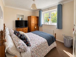 Bedroom- click for photo gallery